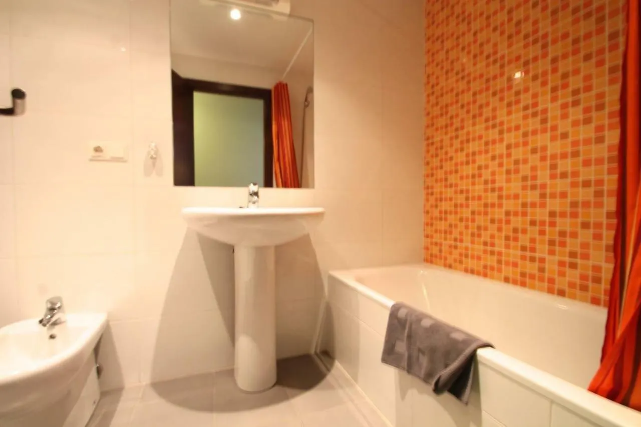 Apartamento Av Carlemany, Centro comercial Les Escaldes Andorra